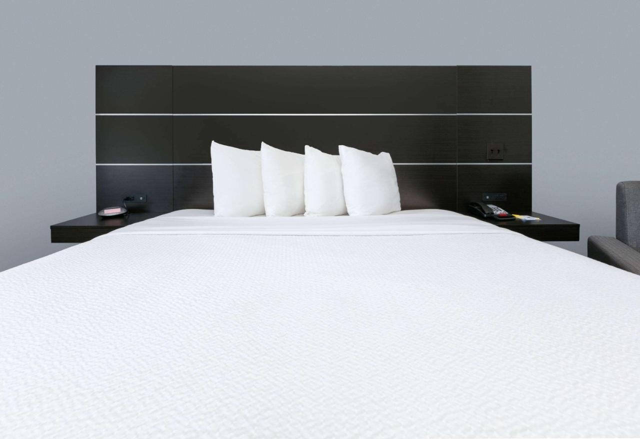 Days Inn By Wyndham Zachary La المظهر الخارجي الصورة